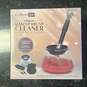 Automatic makeup brush cleaner ❤️